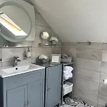 Old Annex Апартаменты