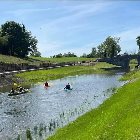Old Annex Apartment Clones