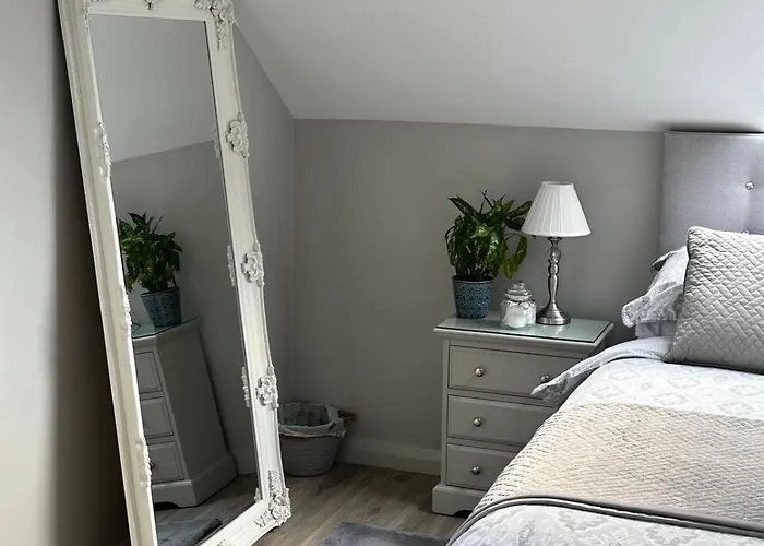 Apartment Old Annex Clones