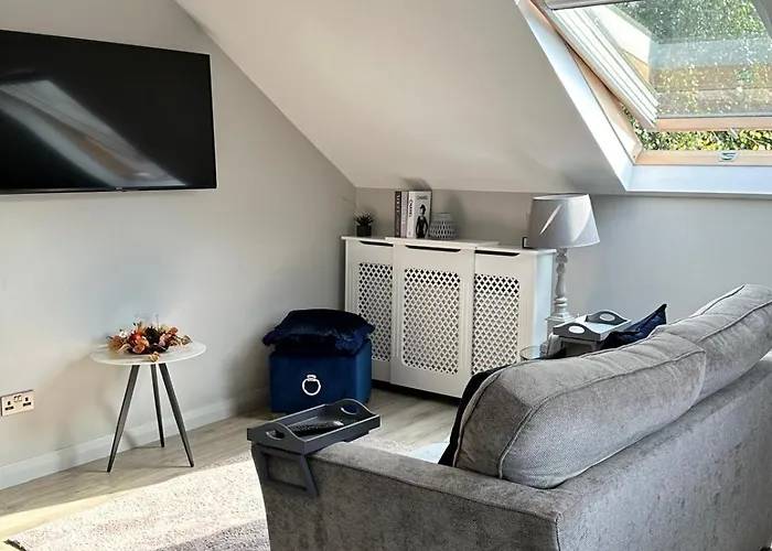 Apartment Old Annex Clones